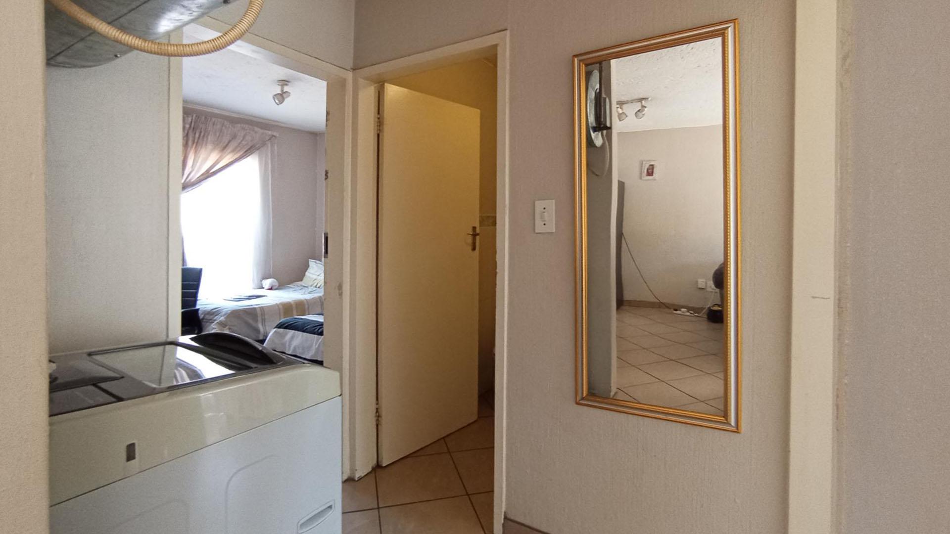 Spaces - 4 square meters of property in Rietfontein