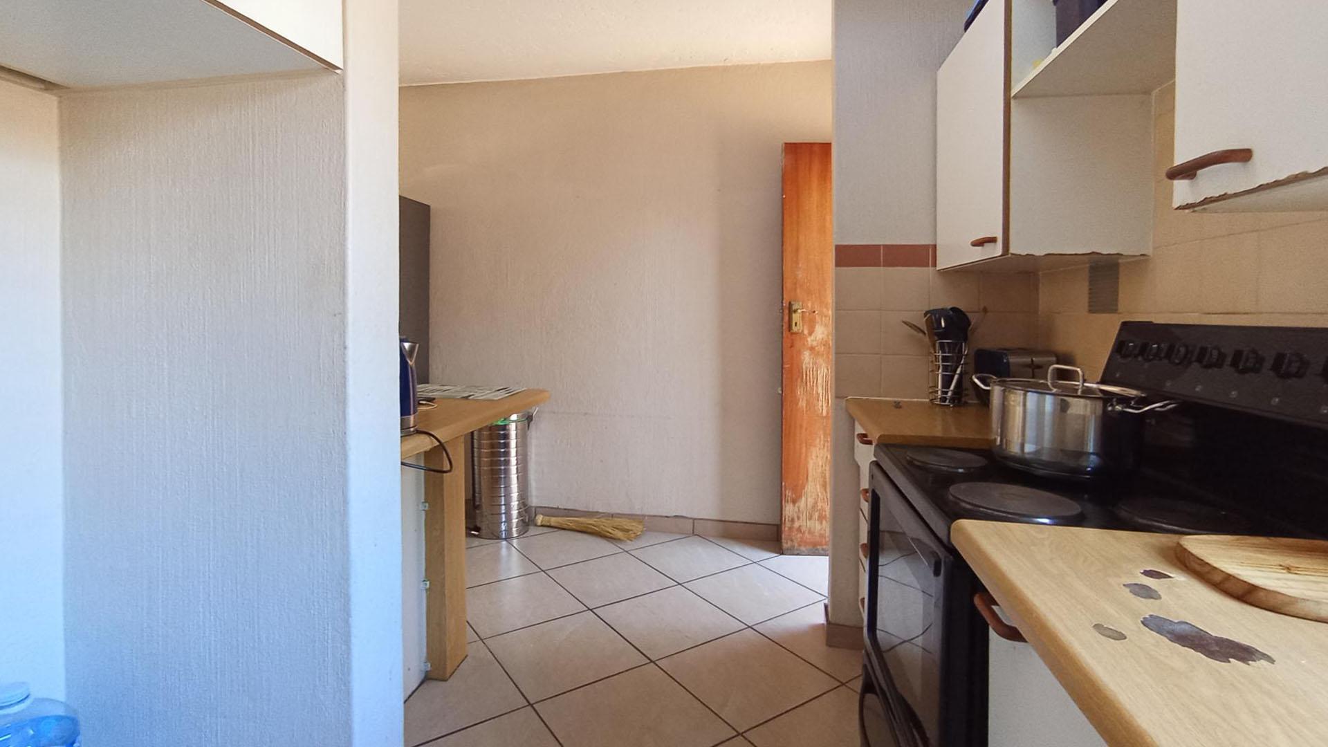 Kitchen - 10 square meters of property in Rietfontein