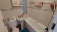 Bathroom 1 of property in Rietfontein