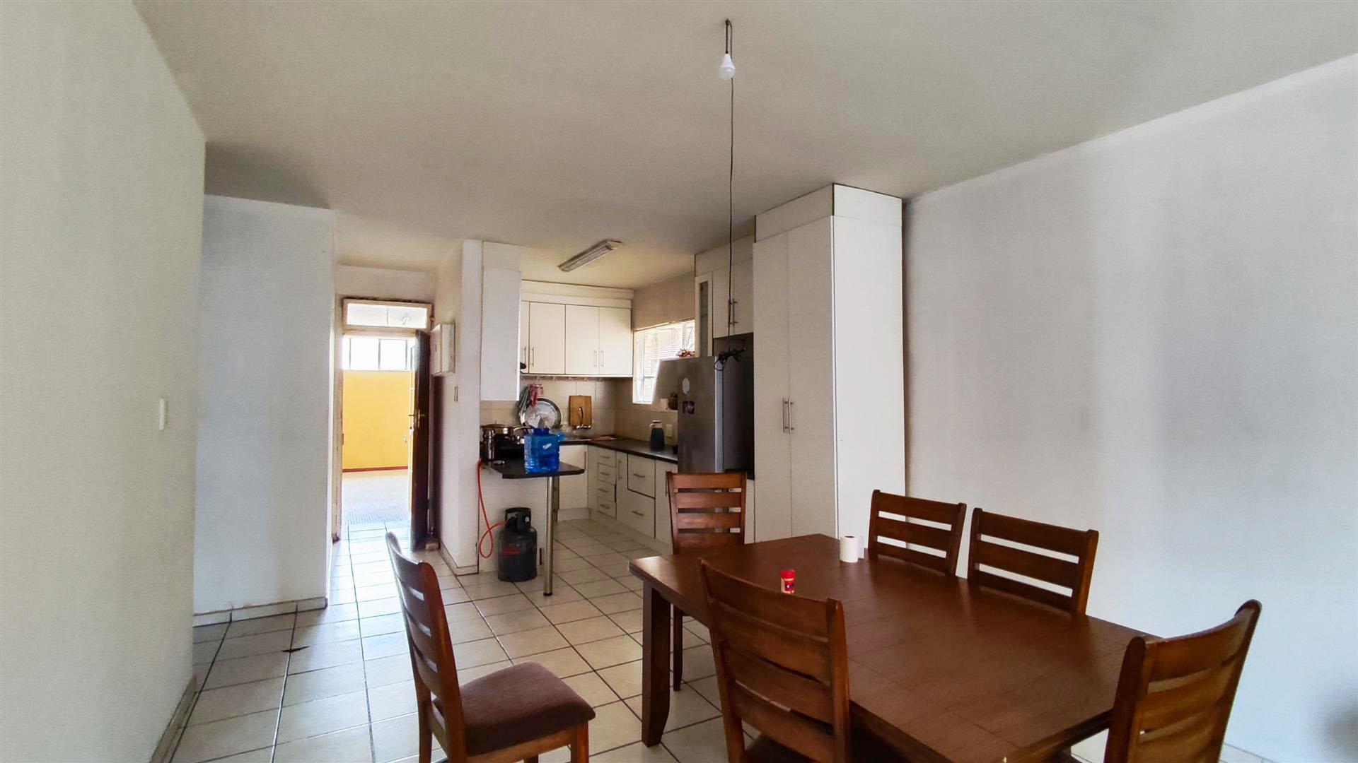 Dining Room - 10 square meters of property in Vereeniging
