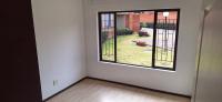  of property in Glenvista