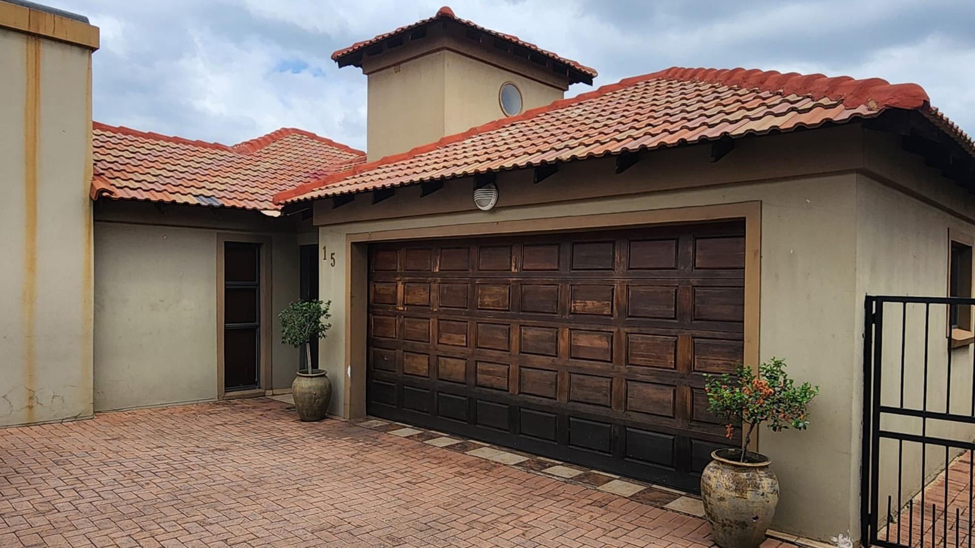 Front View of property in Vanderbijlpark