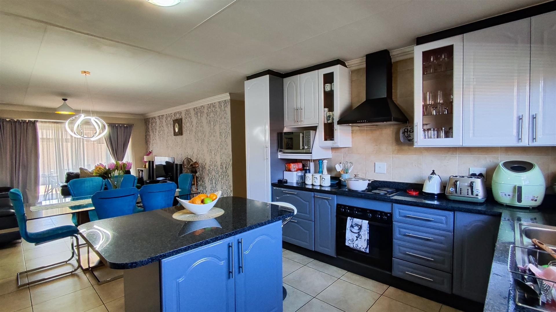 Kitchen - 21 square meters of property in Vanderbijlpark