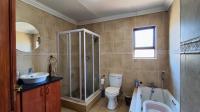Main Bathroom - 8 square meters of property in Vanderbijlpark