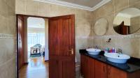 Main Bathroom - 8 square meters of property in Vanderbijlpark