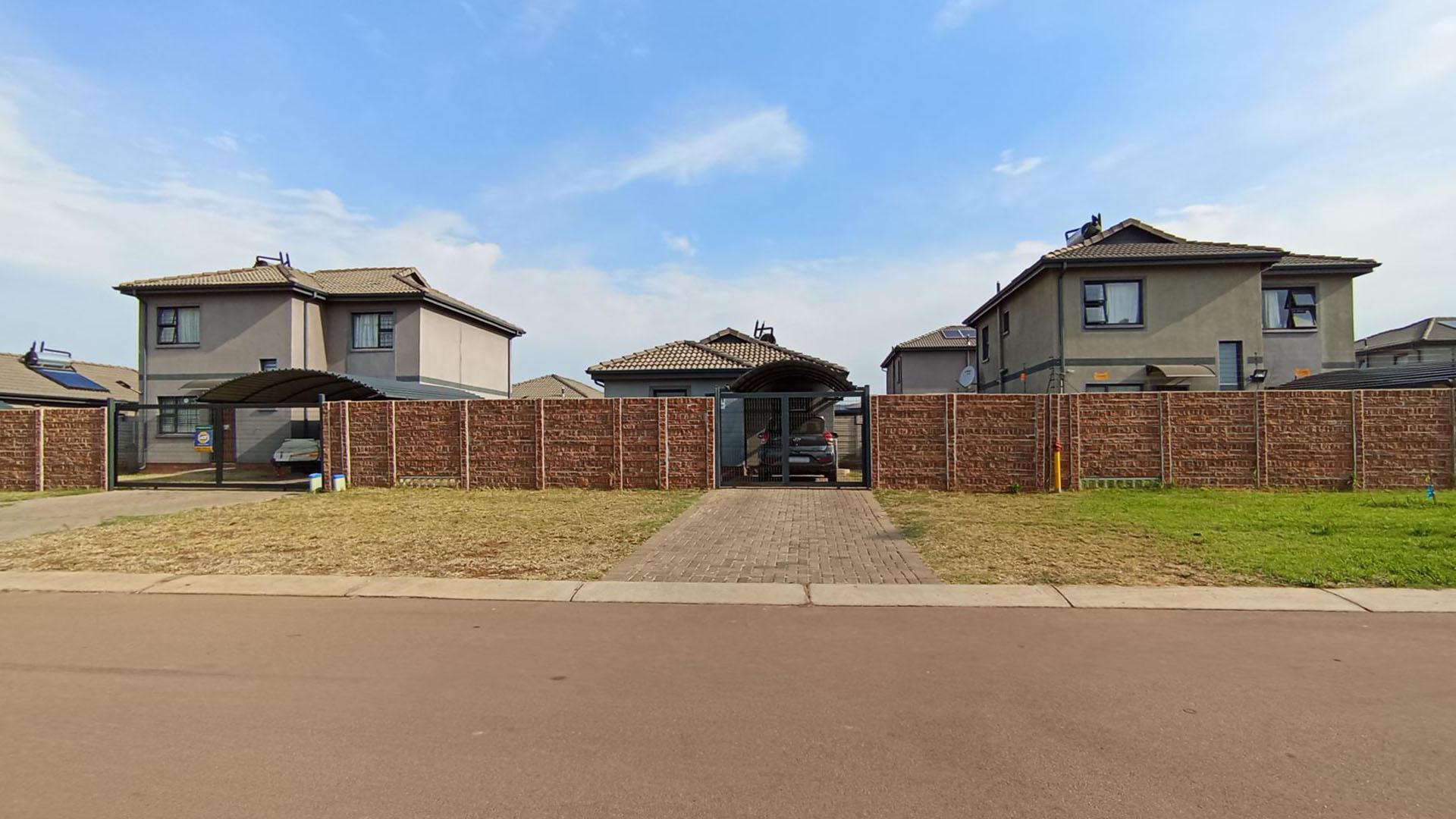 Front View of property in Andeon