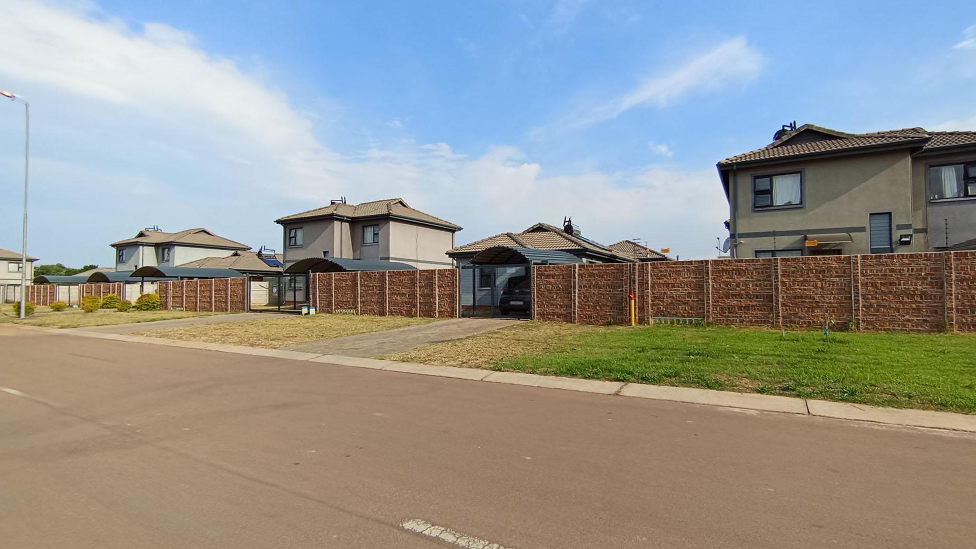 Front View of property in Andeon