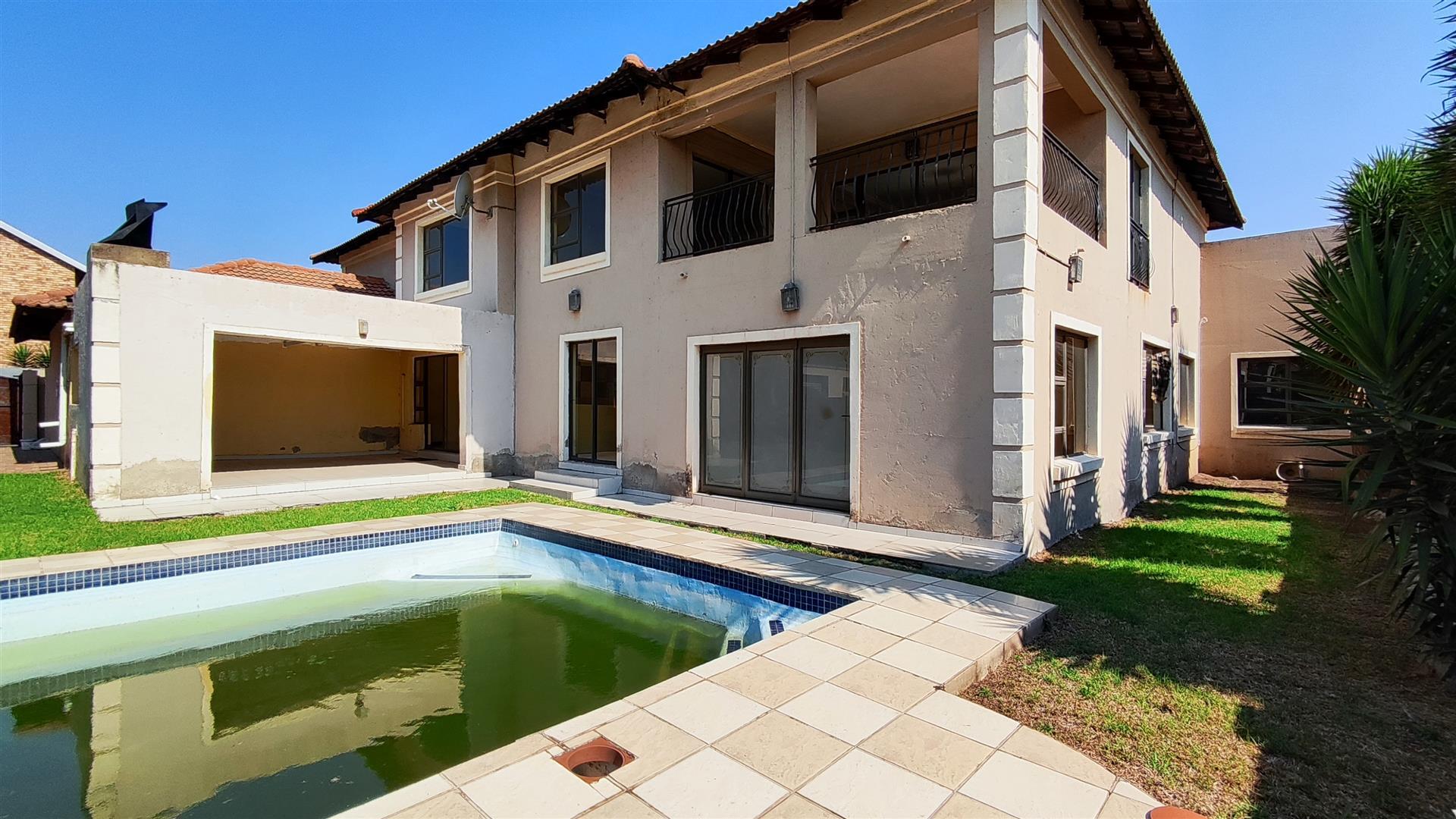 Backyard of property in Sonneveld