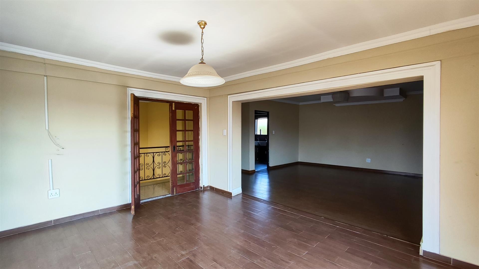 Spaces - 83 square meters of property in Sonneveld