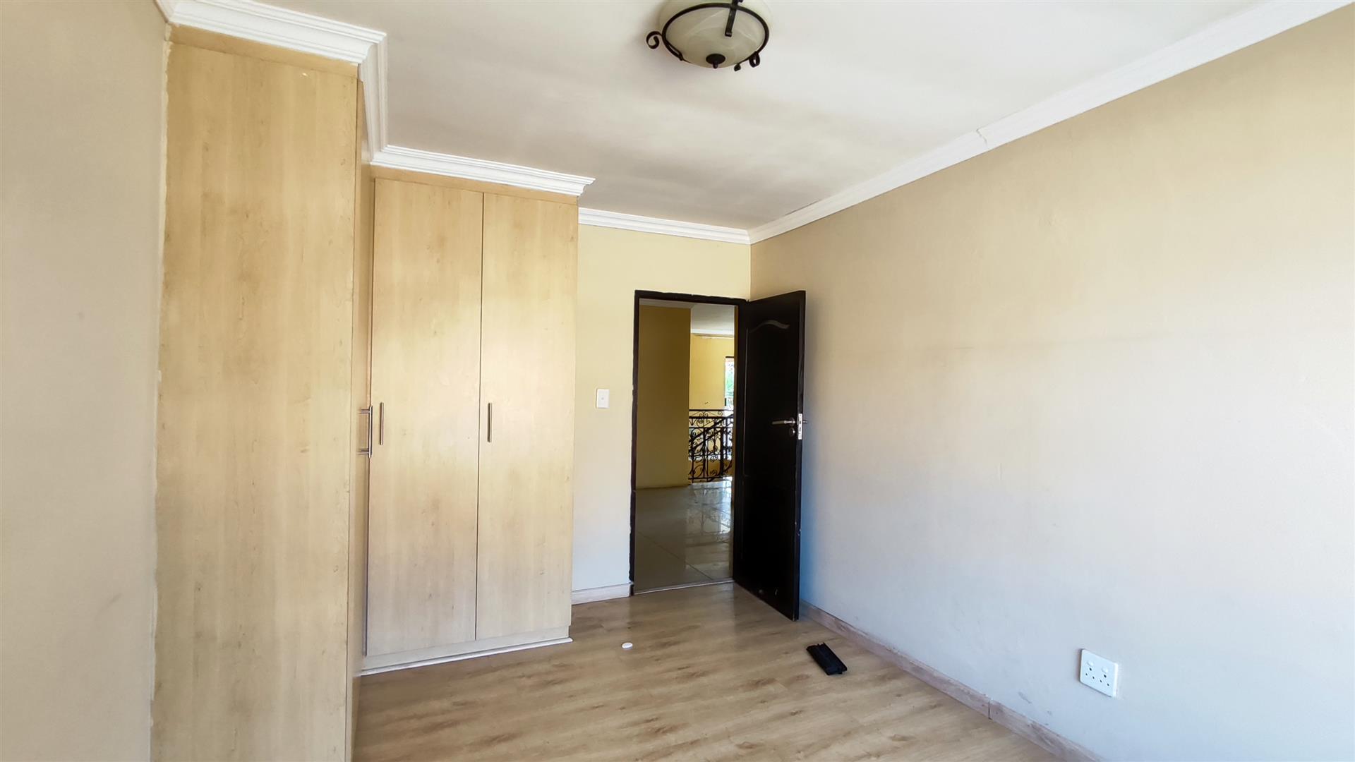 Bed Room 3 - 14 square meters of property in Sonneveld