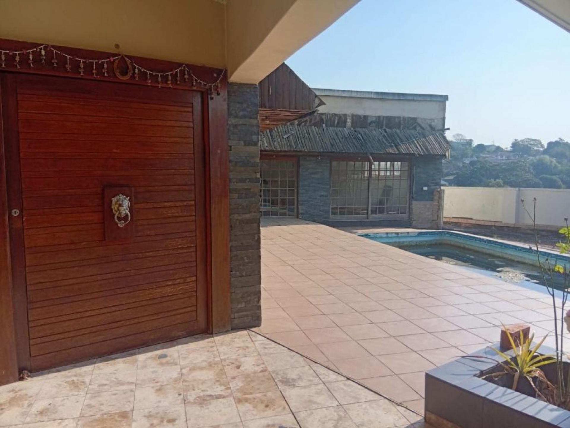  of property in Queensburgh