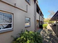  of property in Geelhoutpark