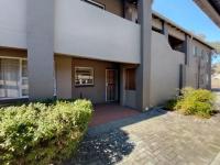  of property in Geelhoutpark