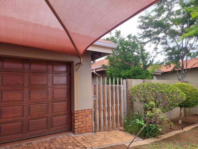 4 Bedroom House for Sale For Sale in Waterkloof (Rustenburg) - MR688871