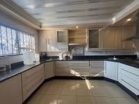  of property in Die Heuwel