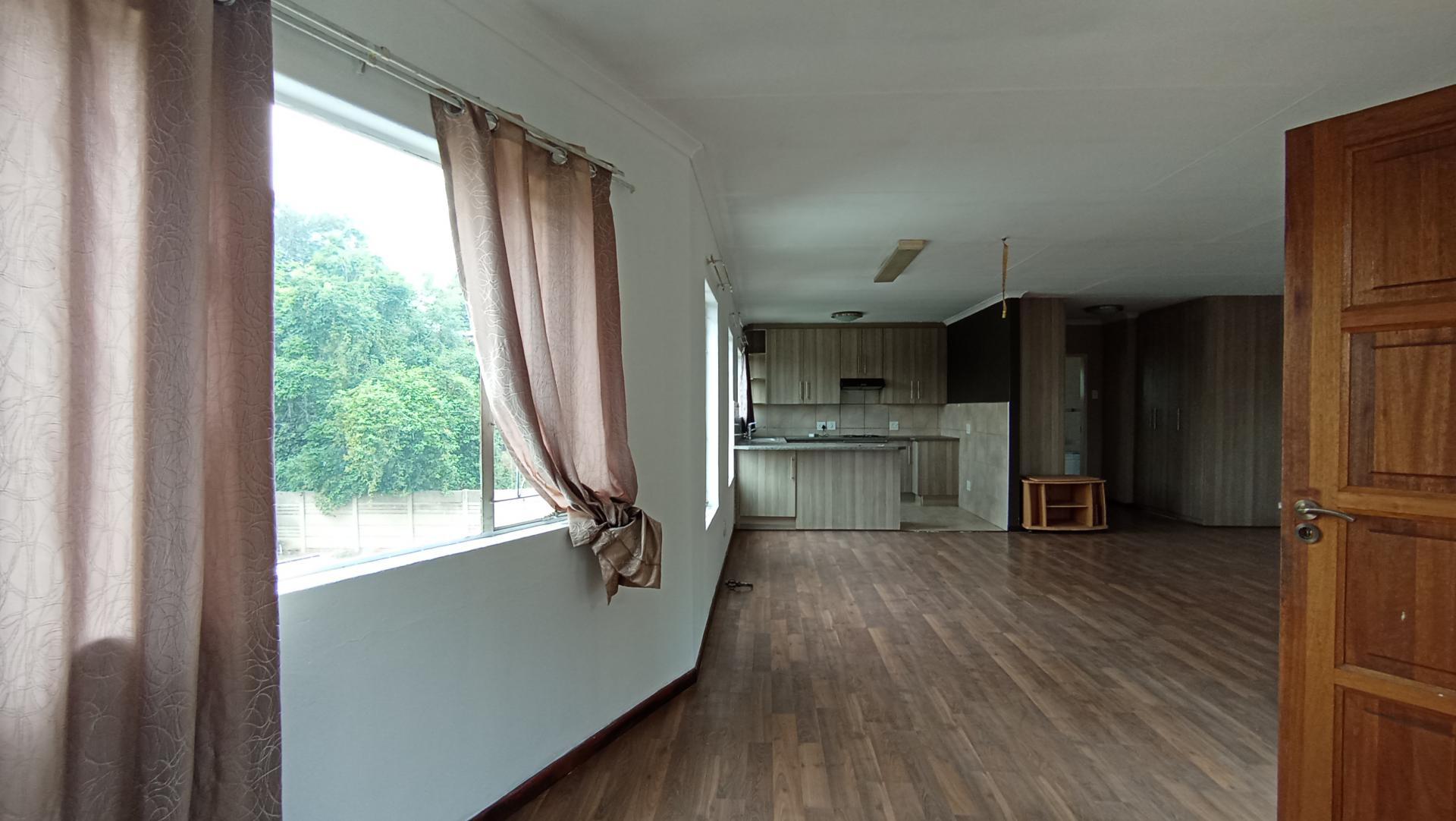 Spaces - 29 square meters of property in Croydon