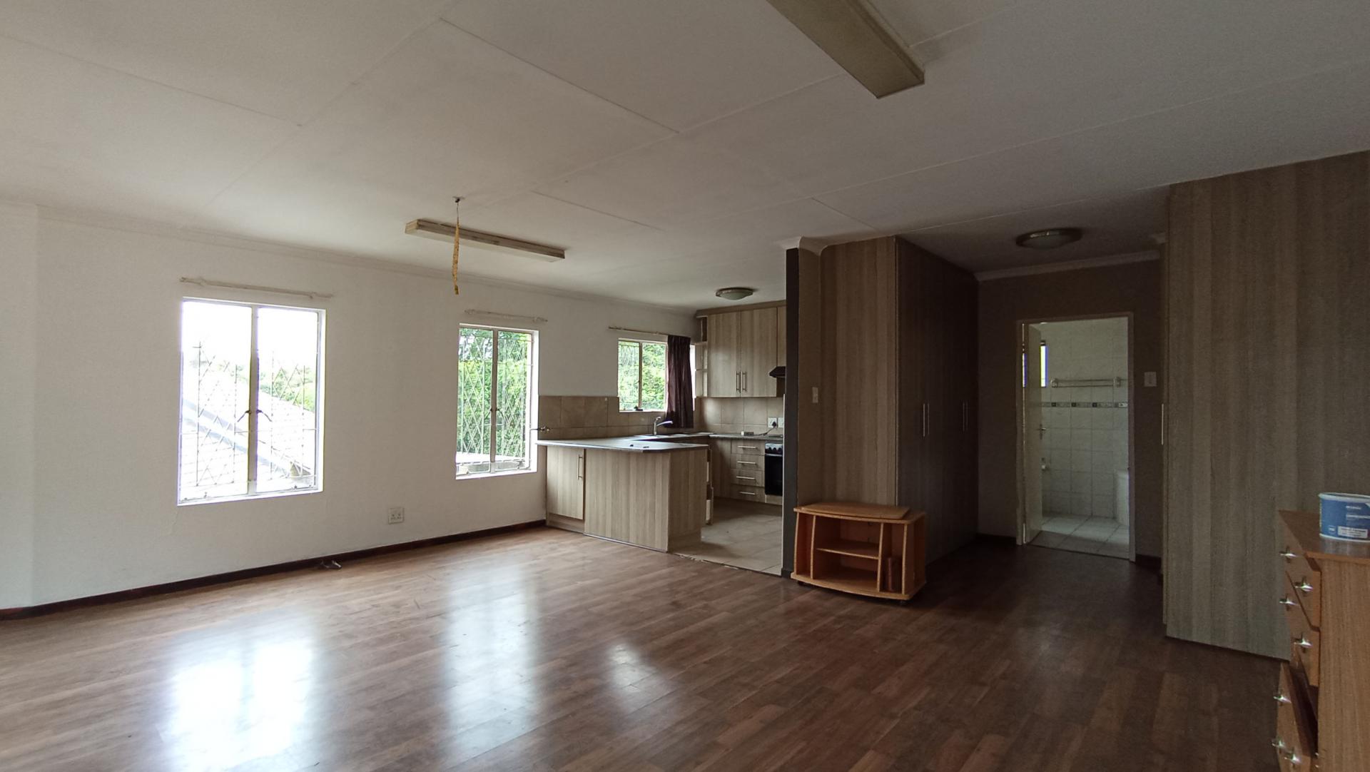 Bed Room 1 - 36 square meters of property in Croydon