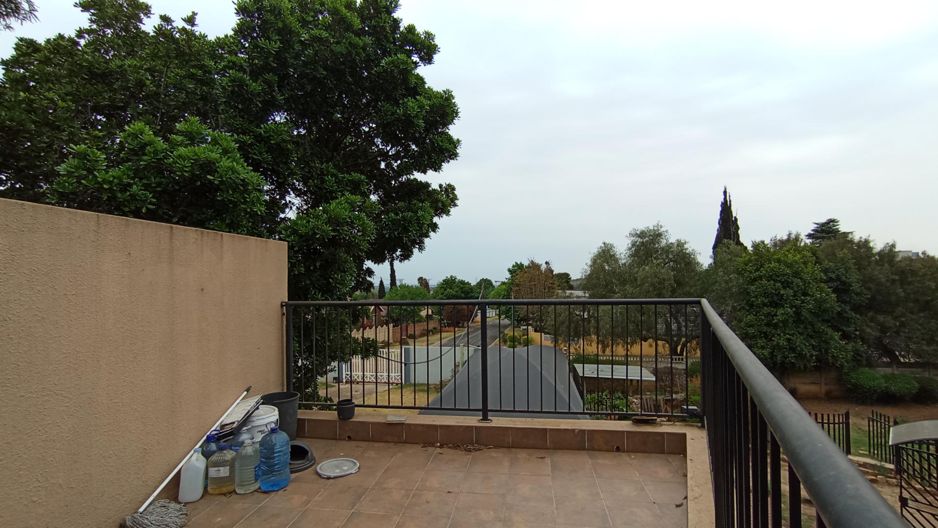 Balcony - 18 square meters of property in Croydon