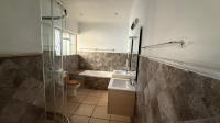 Bathroom 1 of property in Croydon