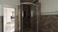 Main Bathroom - 10 square meters of property in Croydon