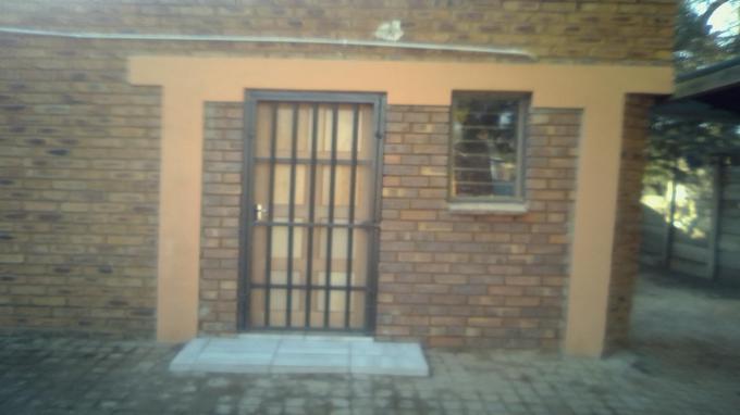 2 Bedroom Apartment to Rent in Selection park - Property to rent - MR688954