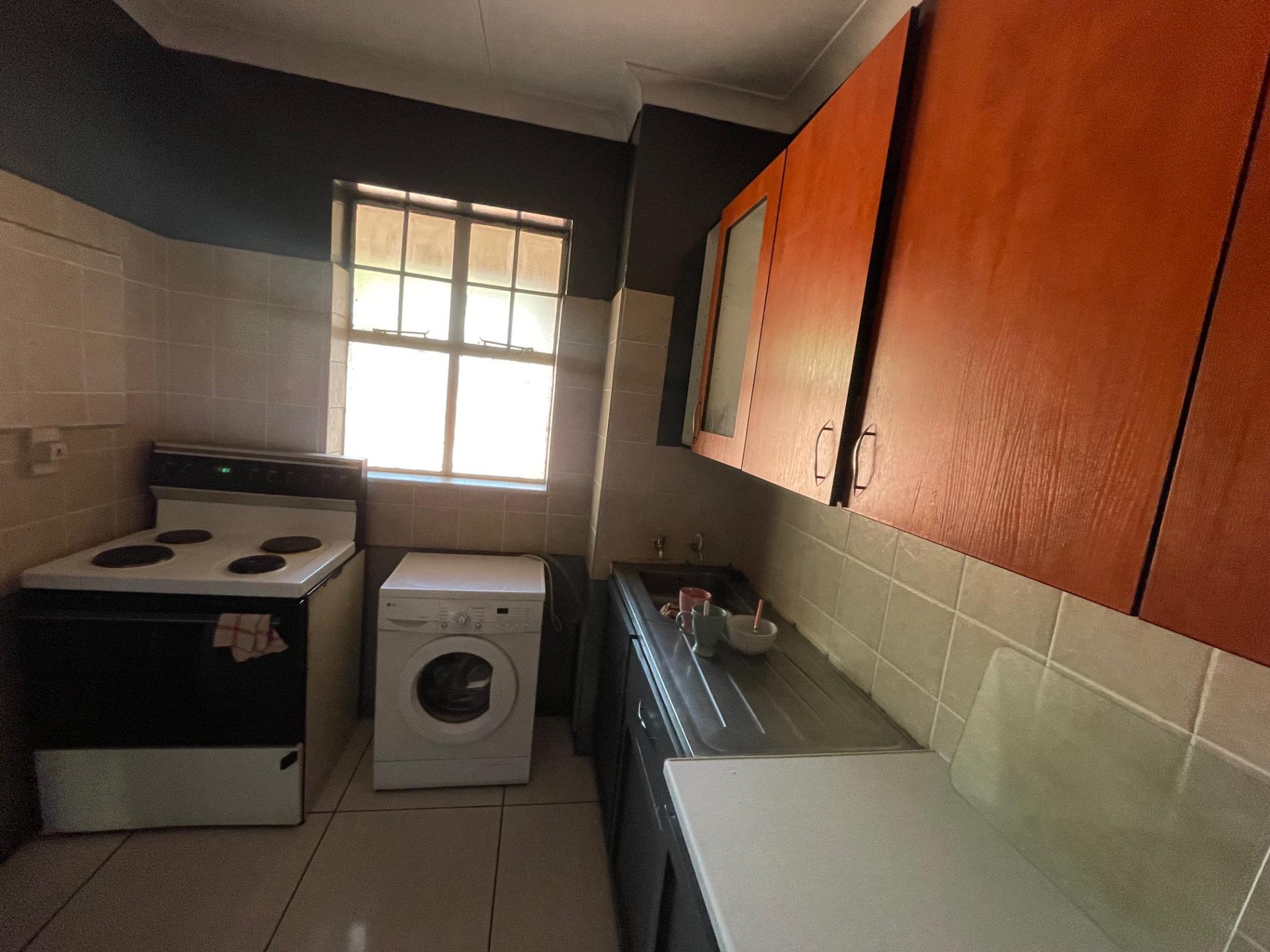  of property in Sunnyside