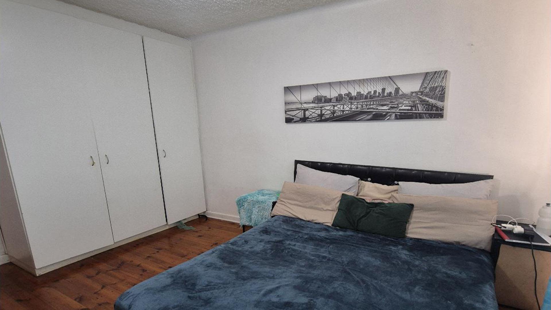 Bed Room 1 of property in Port Elizabeth Central