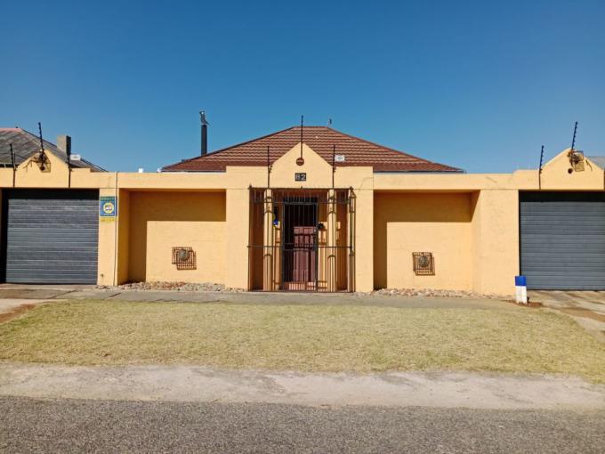 3 Bedroom House for Sale For Sale in Forest Hill - JHB - MR689044