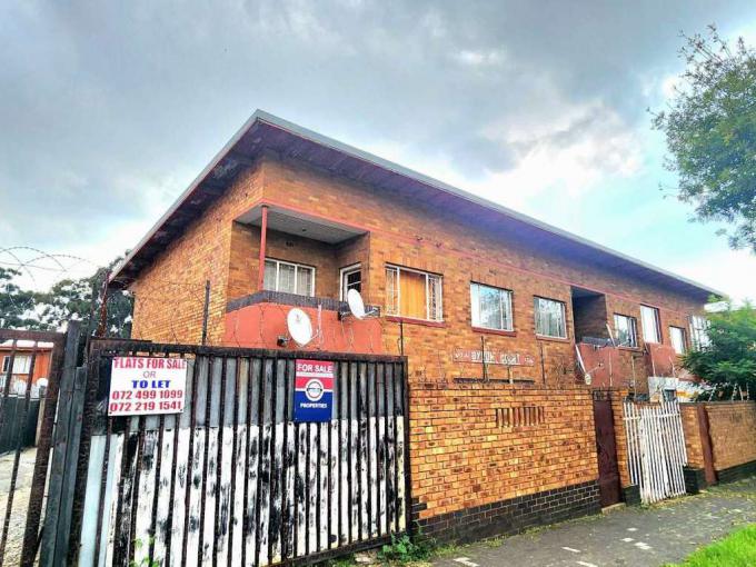 2 Bedroom Apartment to Rent in Rosettenville - Property to rent - MR689059