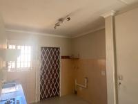  of property in Die Hoewes