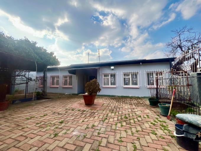 3 Bedroom House for Sale For Sale in Kenilworth - JHB - MR689095