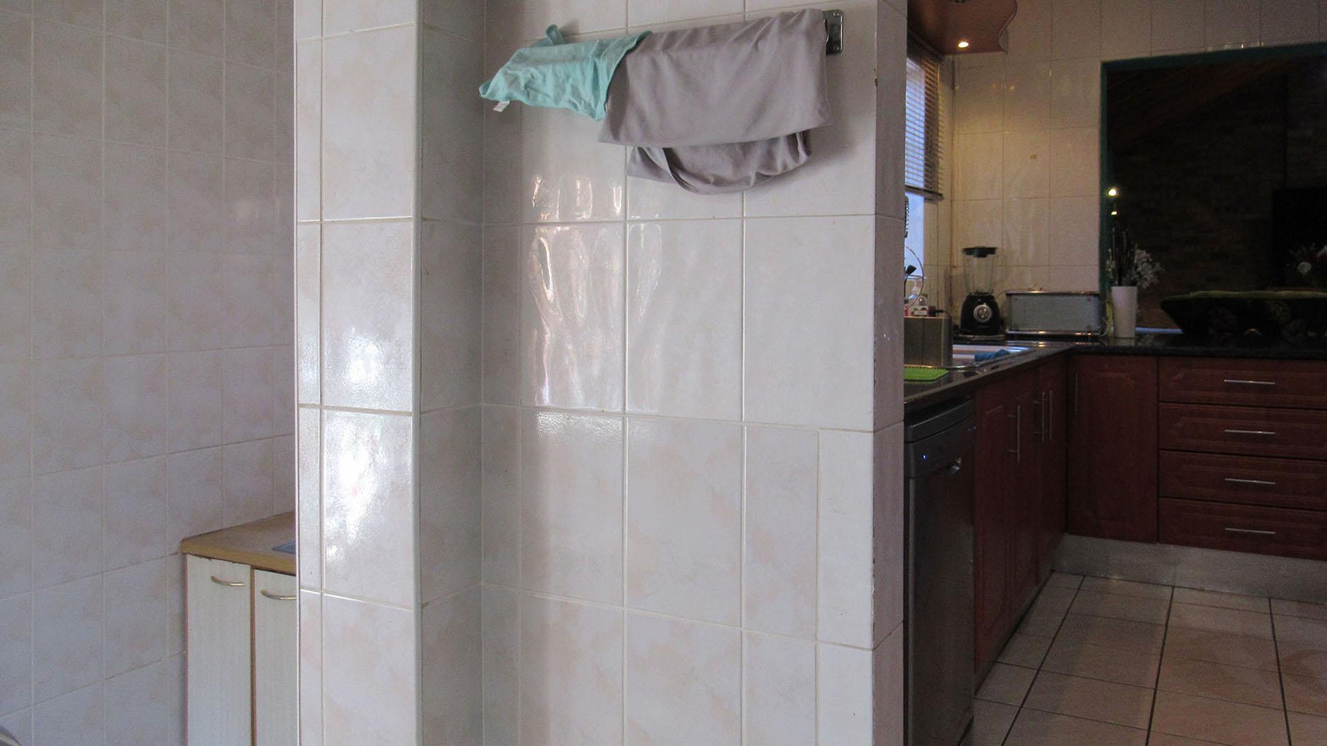 Spaces - 23 square meters of property in Alan Manor