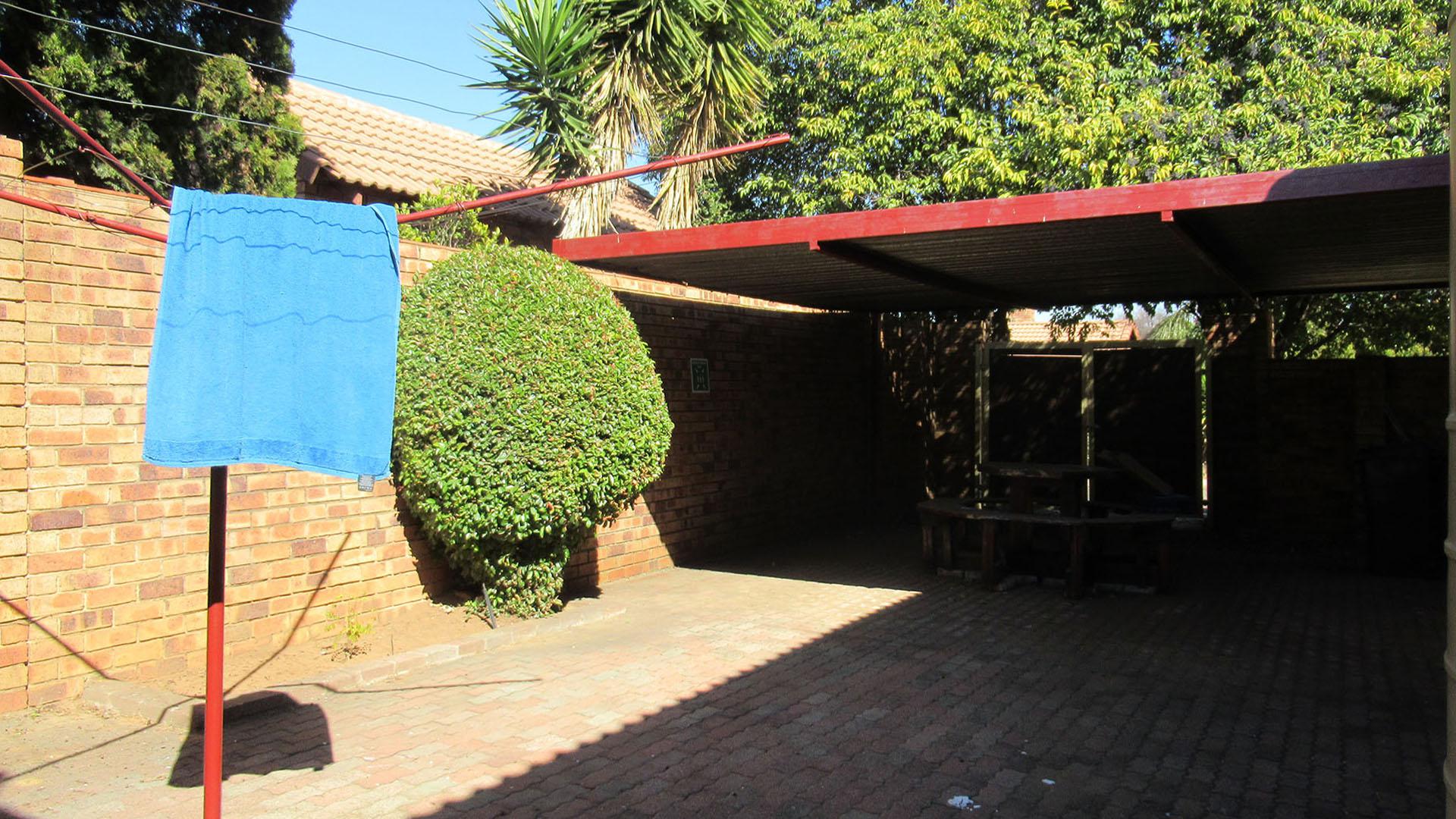 Backyard of property in Alan Manor