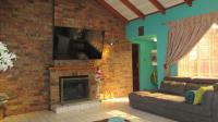 Lounges - 38 square meters of property in Alan Manor