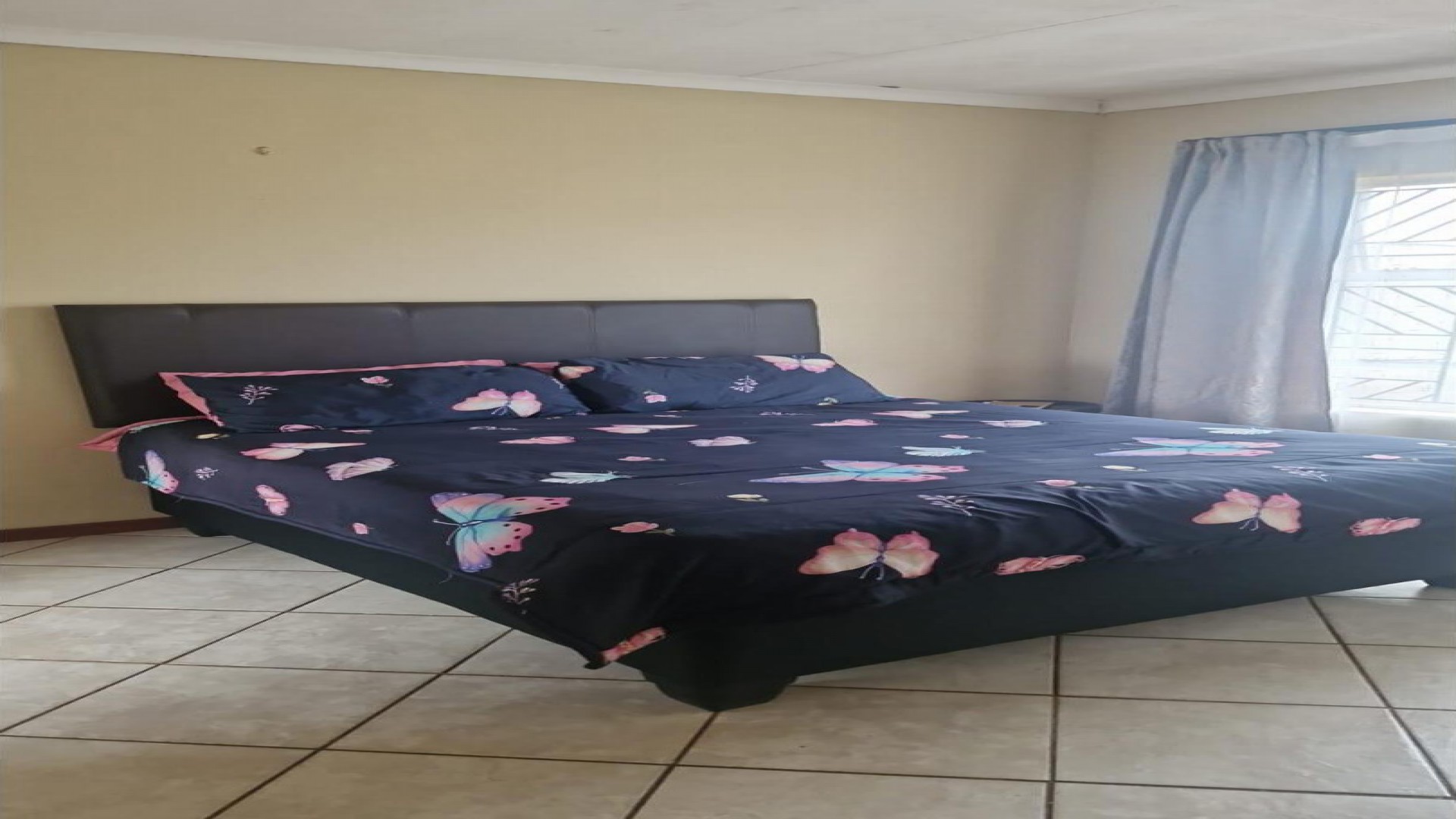 Bed Room 1 of property in Kirkney