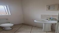 Bathroom 1 of property in Kirkney