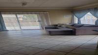 Lounges of property in Kirkney