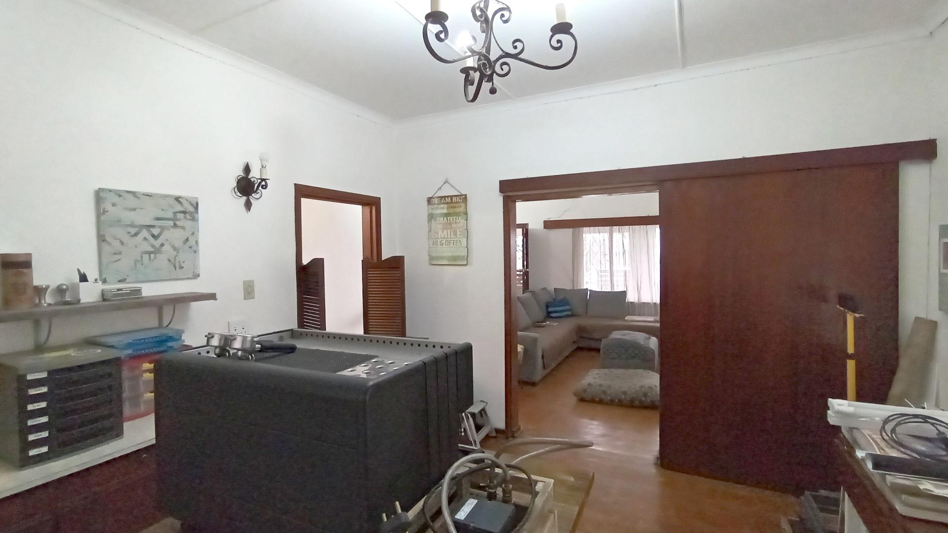 Dining Room - 15 square meters of property in Port Edward