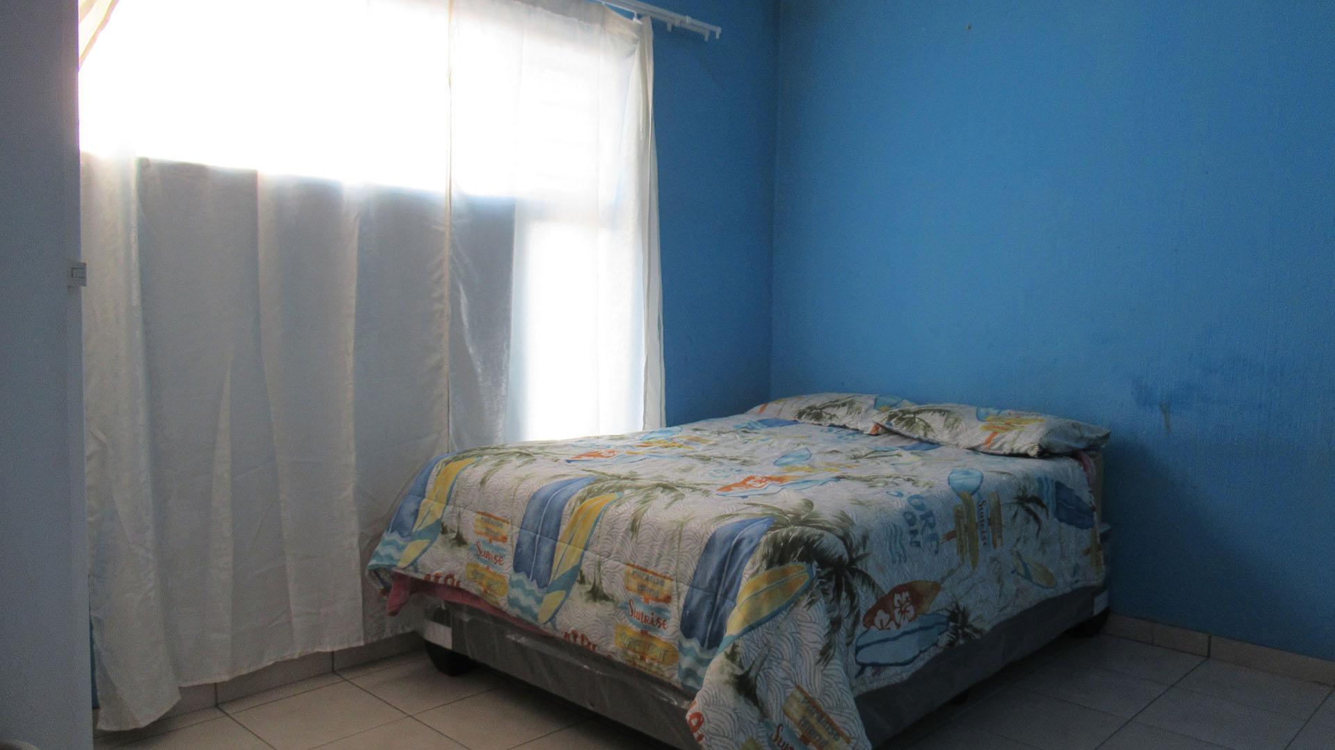 Bed Room 1 - 10 square meters of property in Discovery