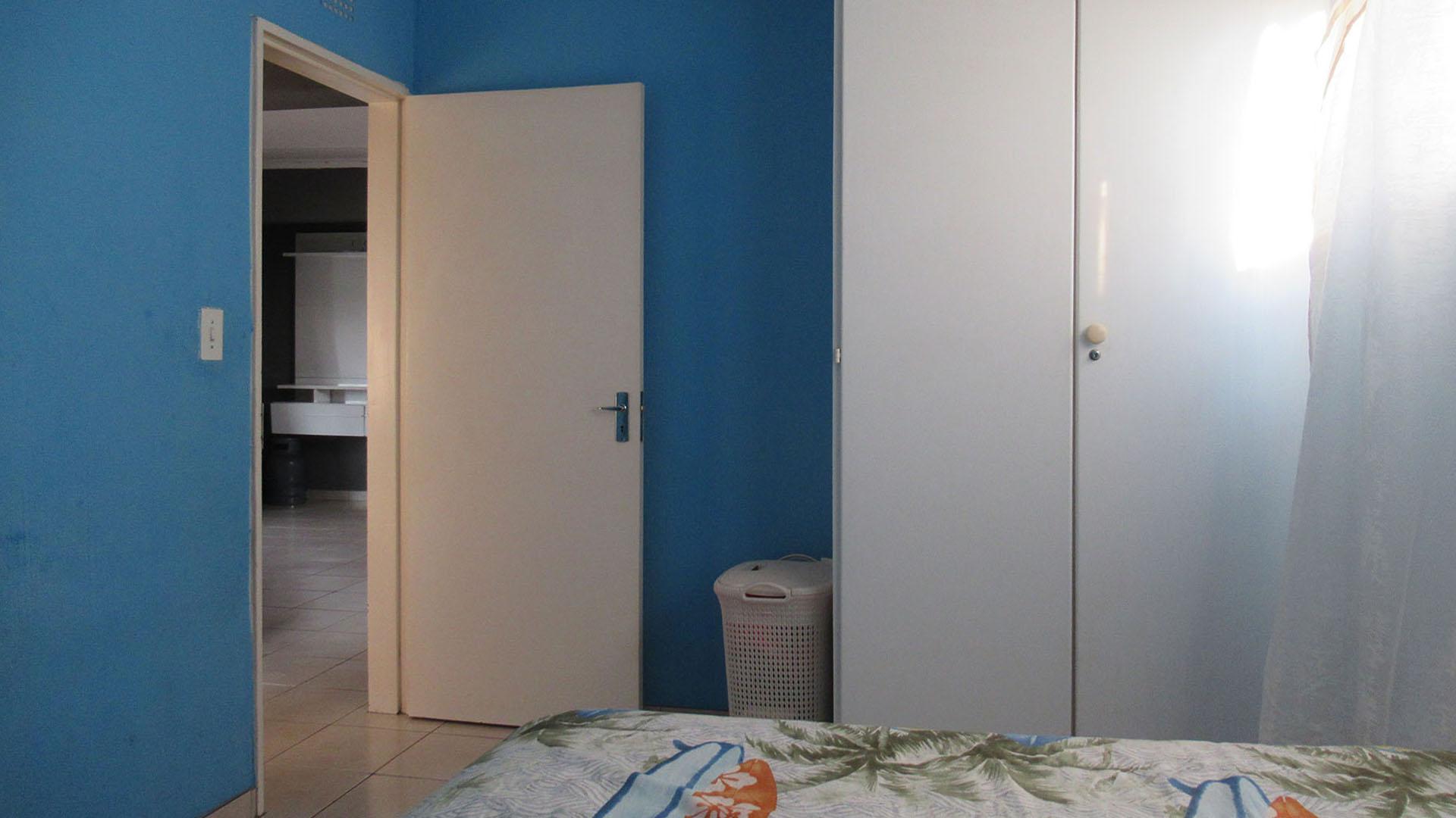 Bed Room 1 - 10 square meters of property in Discovery