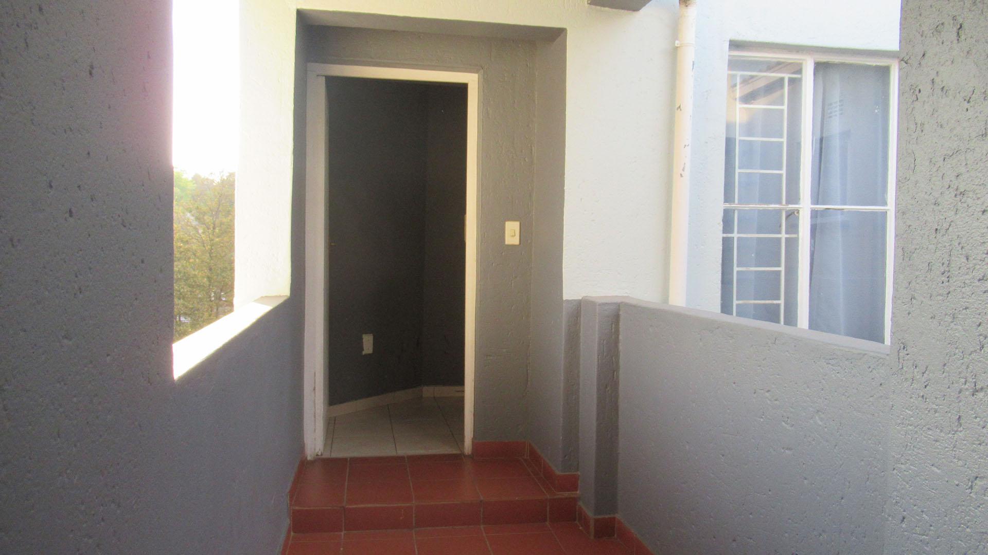 Front View of property in Discovery