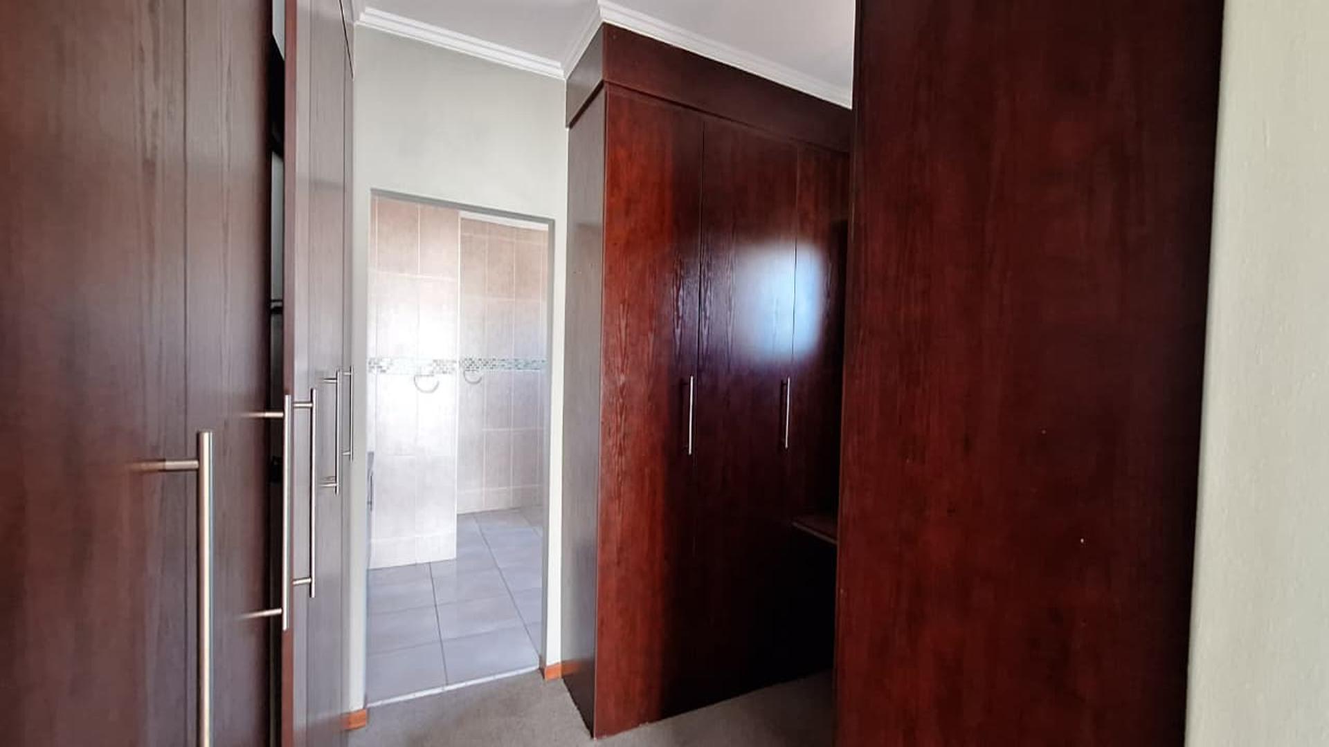Main Bedroom - 46 square meters of property in Vanderbijlpark