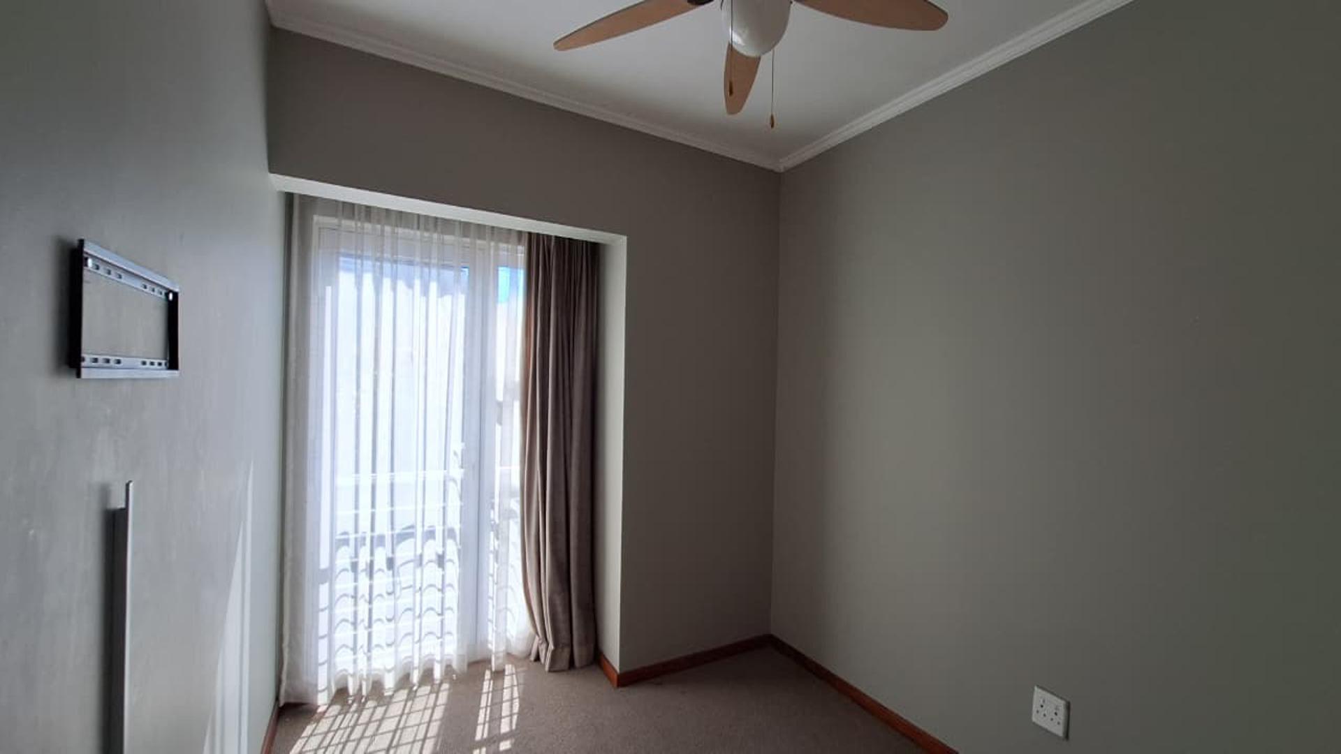Bed Room 2 - 15 square meters of property in Vanderbijlpark