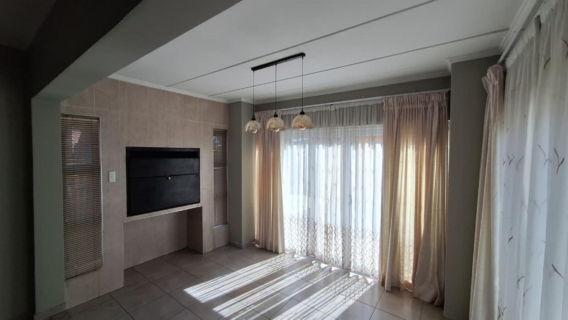 Entertainment - 16 square meters of property in Vanderbijlpark