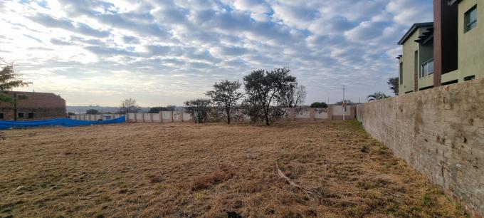 Land for Sale For Sale in Bendor - MR689130