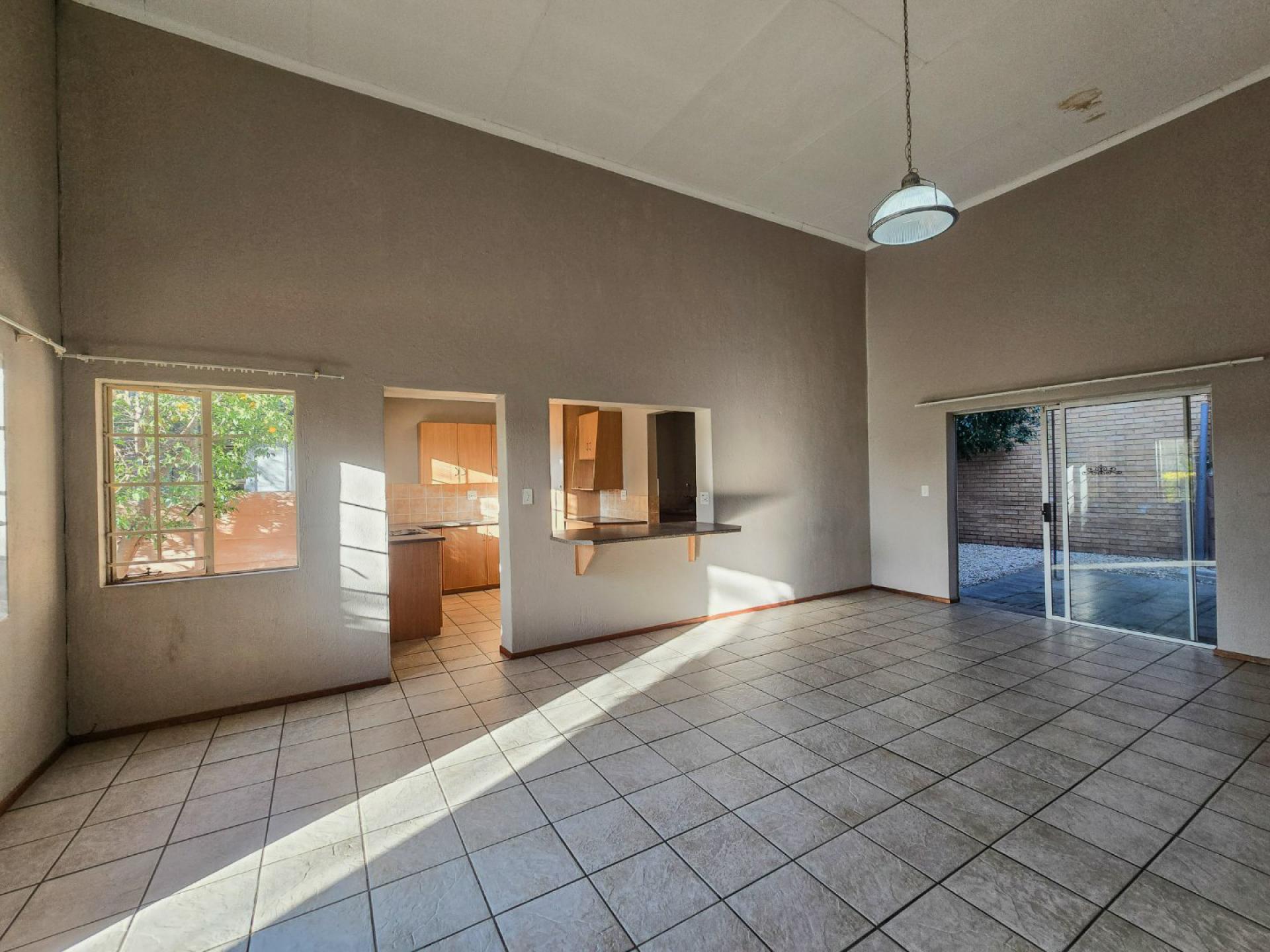  of property in Bendor