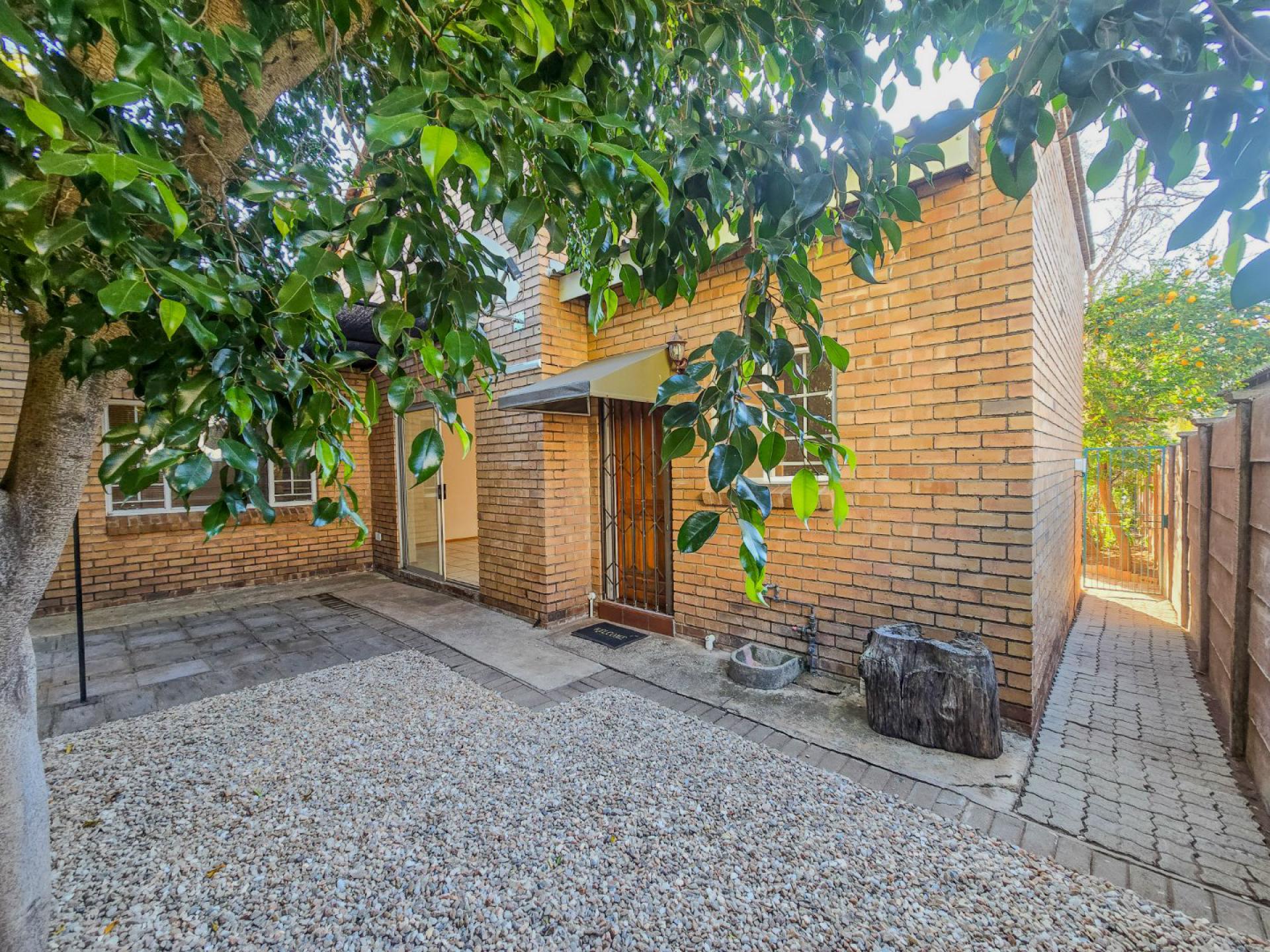  of property in Bendor