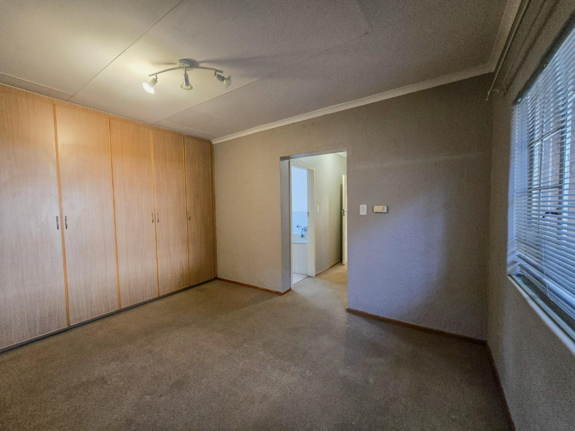  of property in Bendor