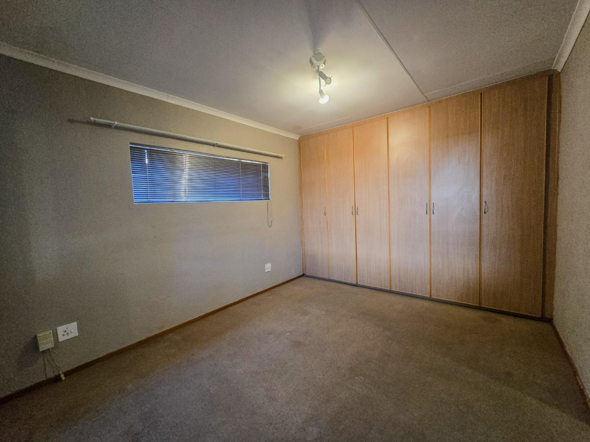  of property in Bendor