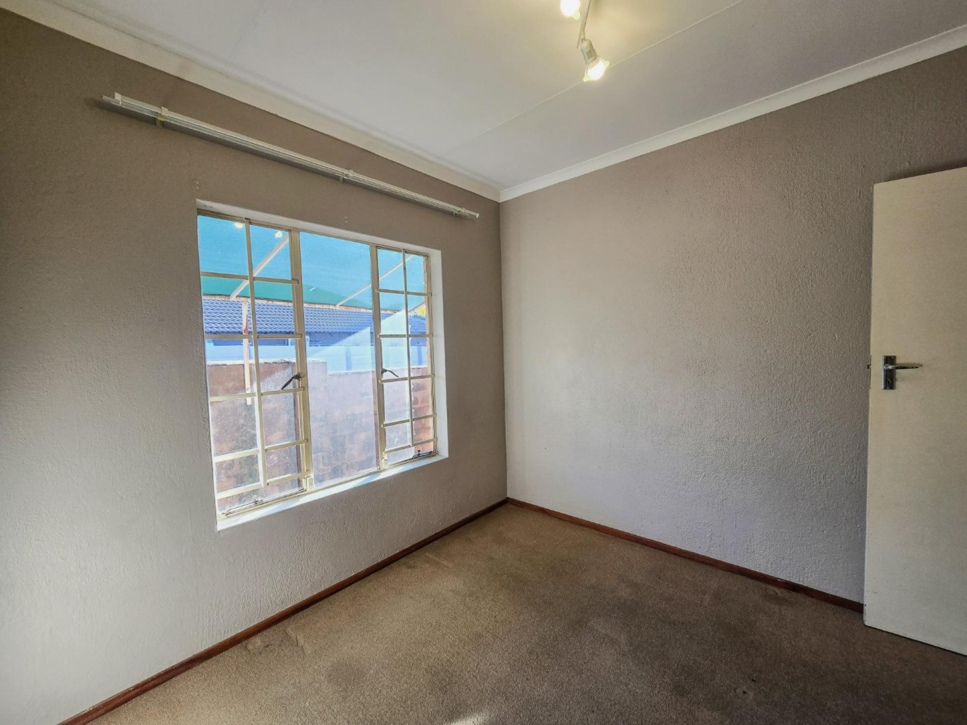  of property in Bendor